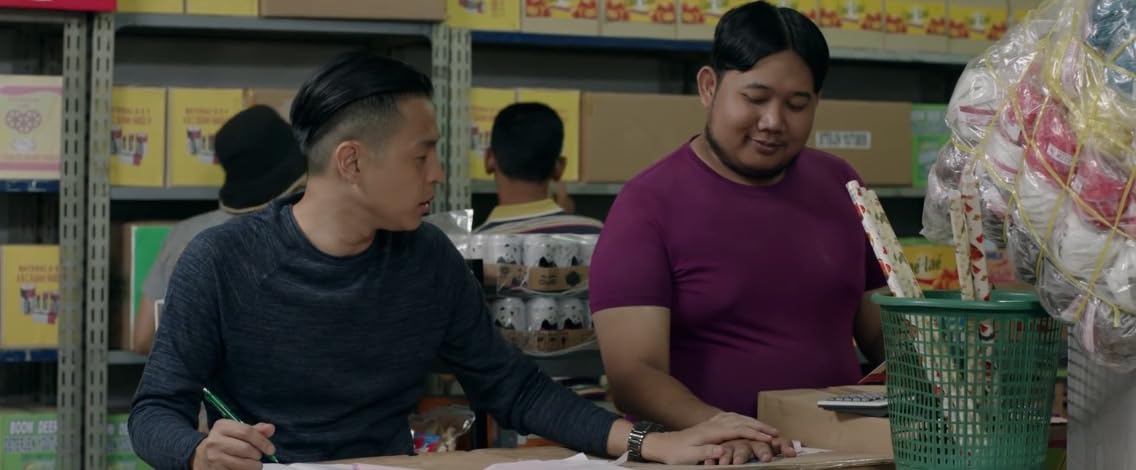 Cek Toko Sebelah: Drama Keluarga di Panggung Teater