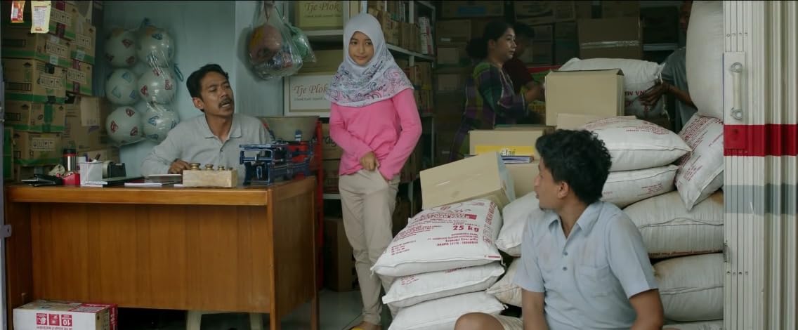 Cek Toko Sebelah: Drama Keluarga di Panggung Teater